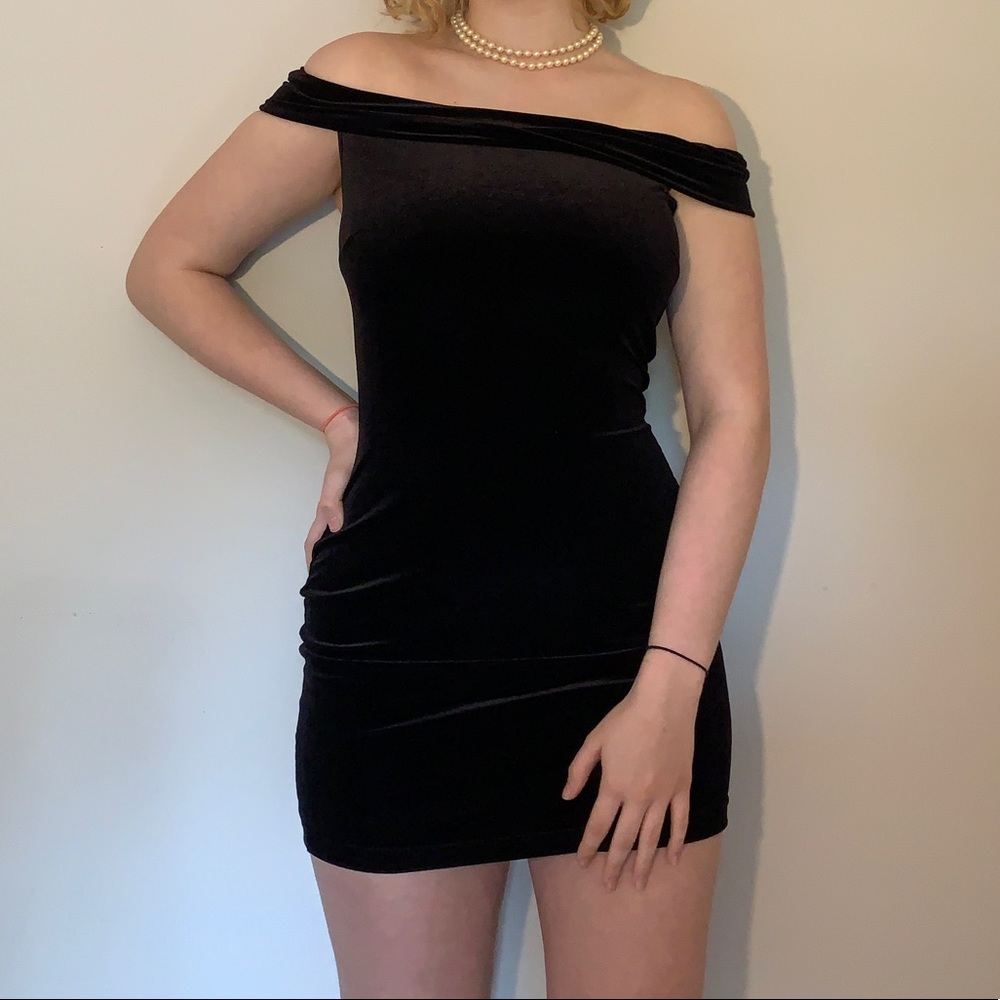 NWT Black velvet mini dress